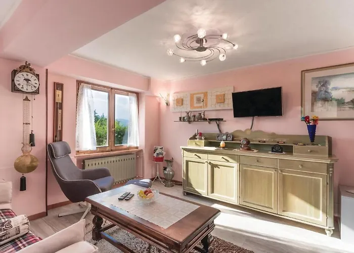 アパート App Heli サン・ゼーノ・ディ・モンターニャ